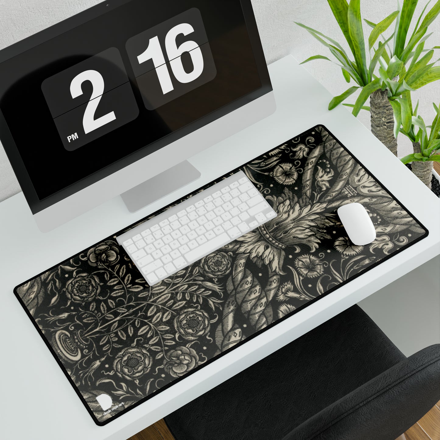 Sheet of wallpaper with flower vase Large Desk Mat & Mousepad | 800x400mm